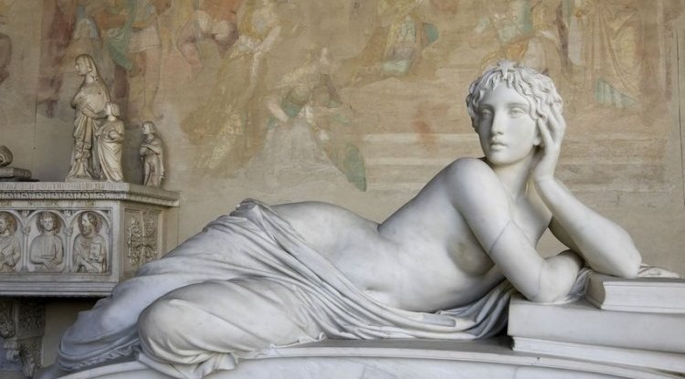 Vienna "stripped down all the way" and decided to publish nude pictures on OnlyFans