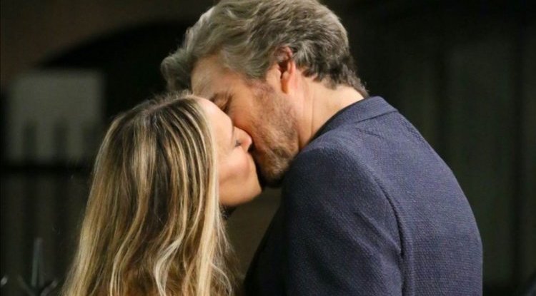 CARRIE BRADSHAW FINALLY REPLACED MR. BIG: Here's what her new boyfriend looks like