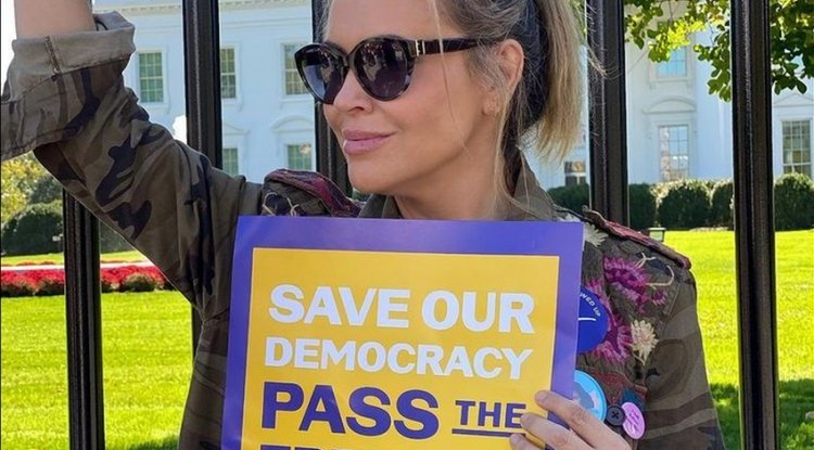 Alyssa Milano arrested during the voting rights protest