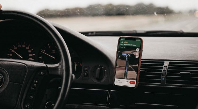 The fastest route is no longer a priority: Google Maps saves gas and protects the environment!
