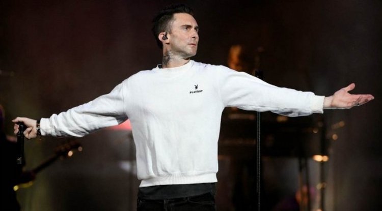 Video of Adam Levine's onstage reaction after a fan grabbed him became viral: His colleague had an even worse incident