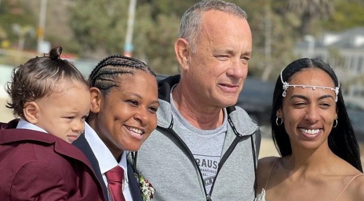Tom Hanks surprised couple at their wedding: "It took us a second to realize what was happening"