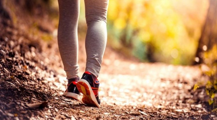 A trick that will help you not to give up walking even when you're freezing