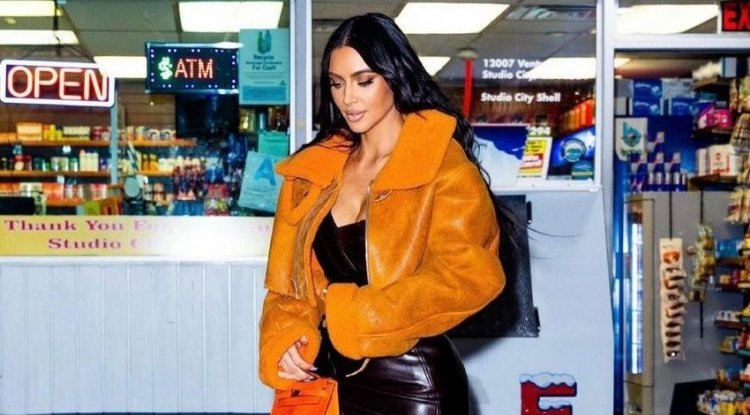 NEW BOYFRIEND? Kim was seen holding hands with a troubled star