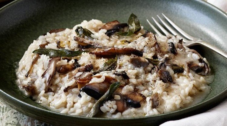 A quick lunch or a delicious dinner: Risotto is always a good idea, and this recipe is a complete hit