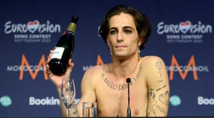 Damiano David worried many with his look!
