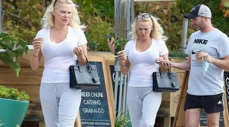 Paparazzi managed to catch Pamela Anderson without a shred of makeup!