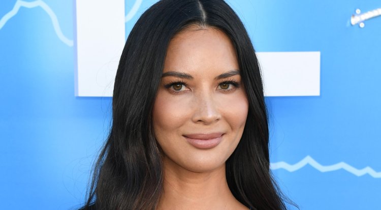 Olivia Munn is expecting her first child, the father is already married!
