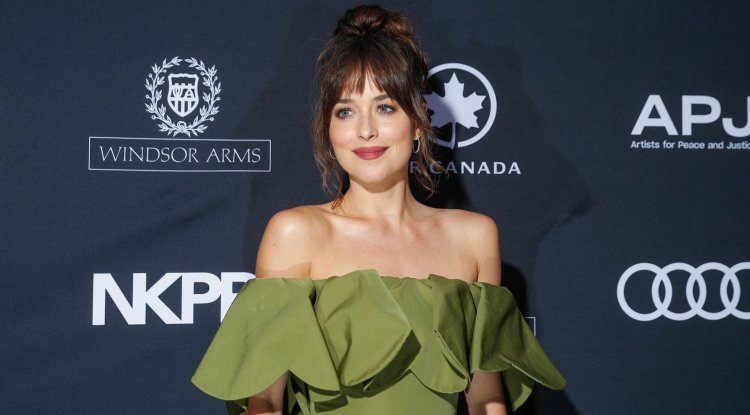 Everyone wants Dakota Johnson's charming bangs