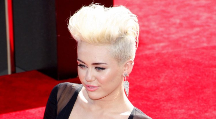 Miley Cyrus and Pete Davidson? Kim will be angry!