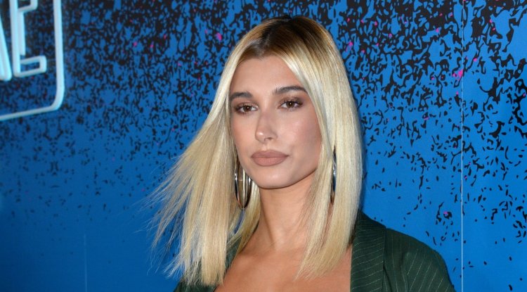 Hailey Bieber's phenomenal casual look!