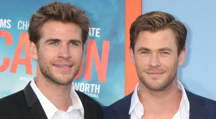 The Hemsworths are enjoying the winter holidays!