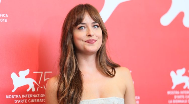 Dakota Johnson shared detail about her life!
