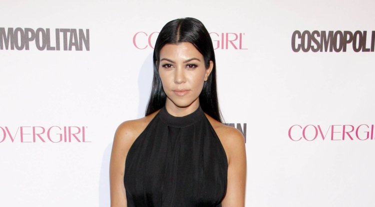 Kourtney stuns with a new Instagram photo!