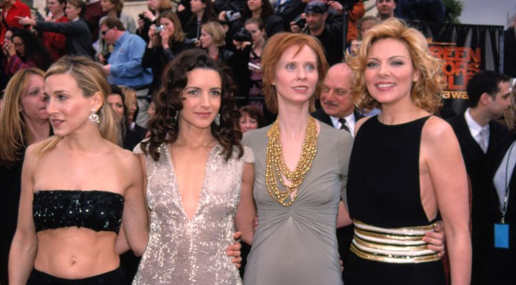 Aging of Hollywood stars in front of cameras