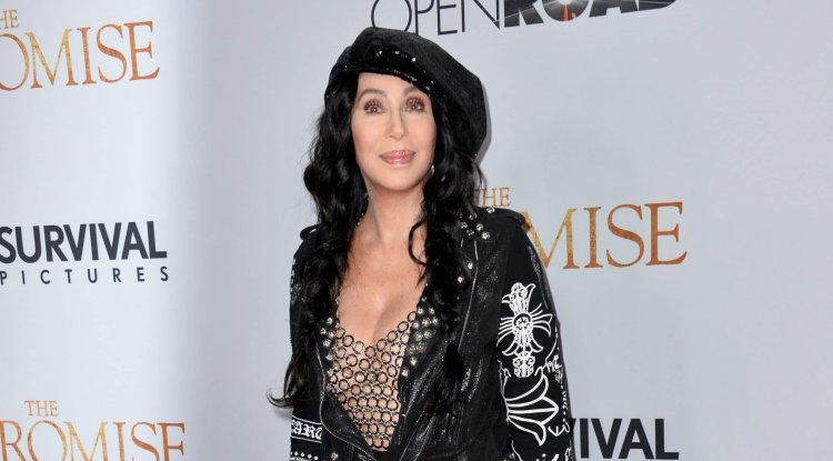 Cher showed an enviable figure at the age of 76