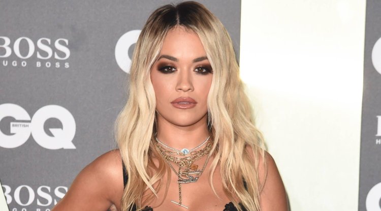 Rita Ora proudly pointed out her curves!