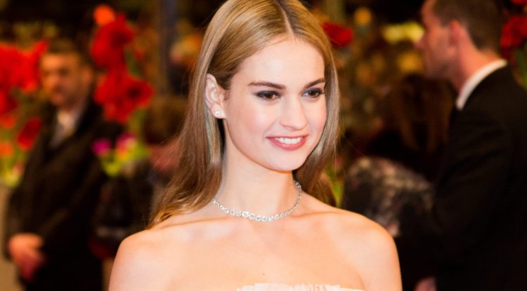 Lilly James in a new role: She is the the sex symbol of the 90s