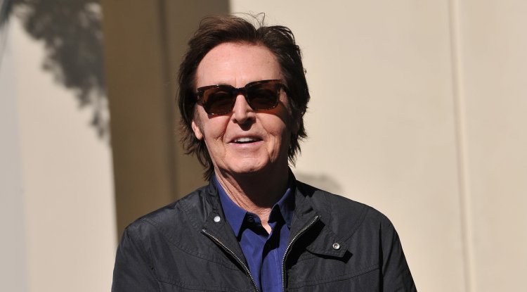 McCartney:’ Ban animal testing of cosmetics’