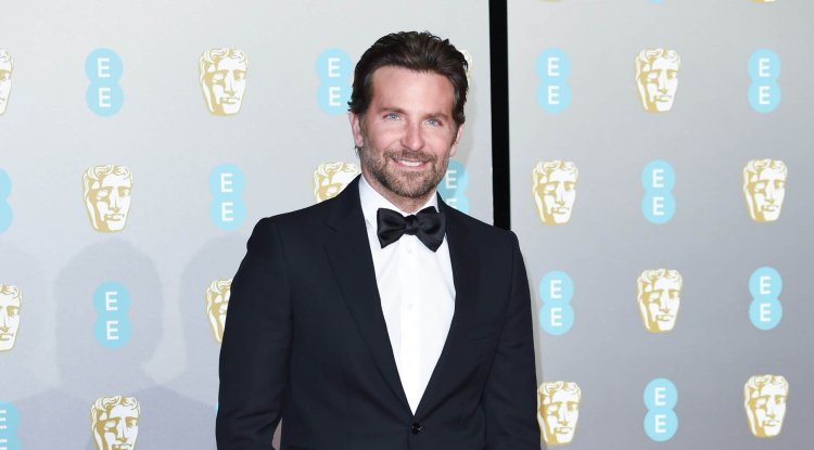 Bradley Cooper surprised his fans!