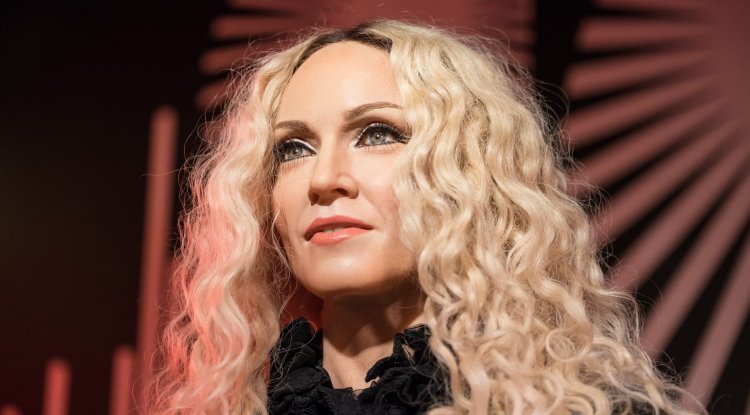 Did Madonna seduce her best friend's girl?