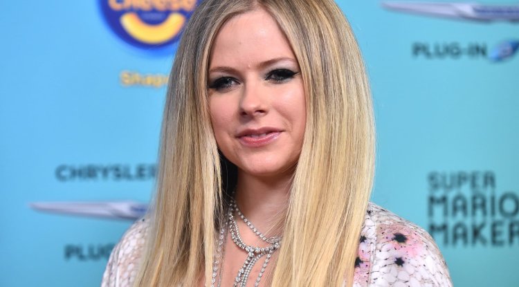 Avril Lavigne About Her Love Life