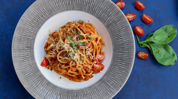 Traditional Italian recipe: Spaghetti carbonara