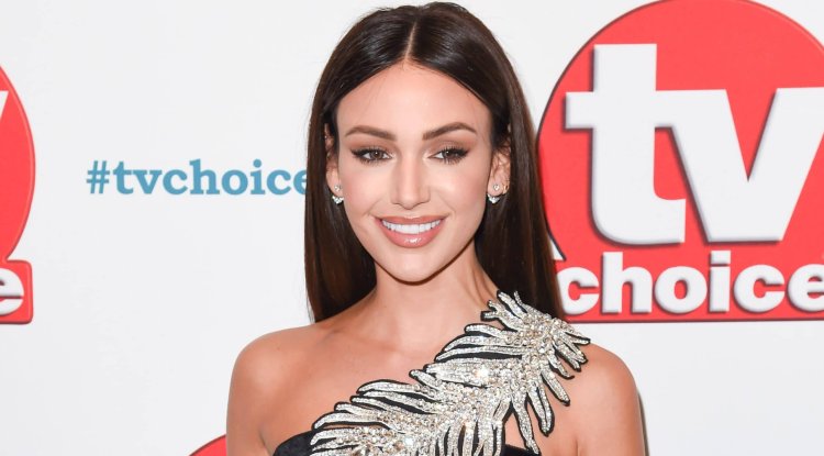 Michelle Keegan Dances In Crop Top