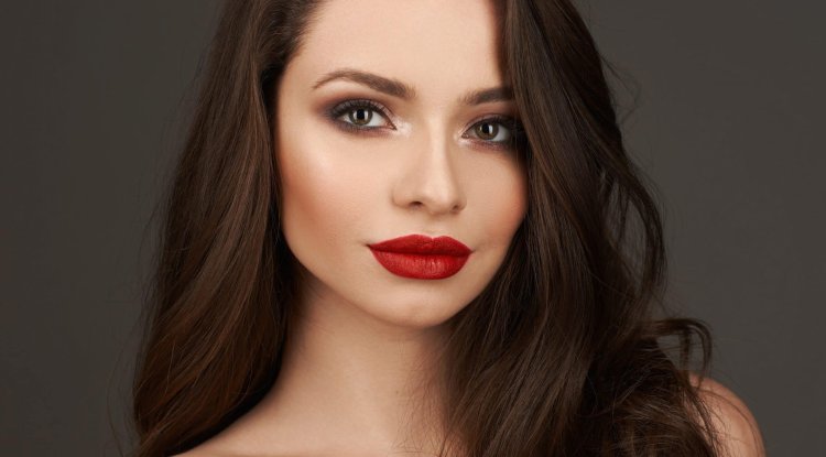 How to choose the perfect red lipstick
