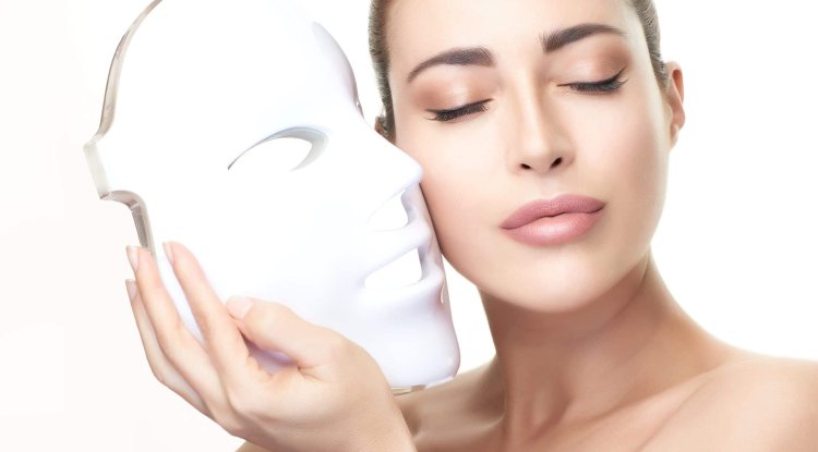 LED mask: Everything you need to know about this gadget