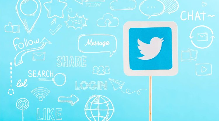 Twitter: Feed ordered by an algorithm