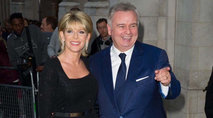 Ruth Langsford In Skinny Jeans