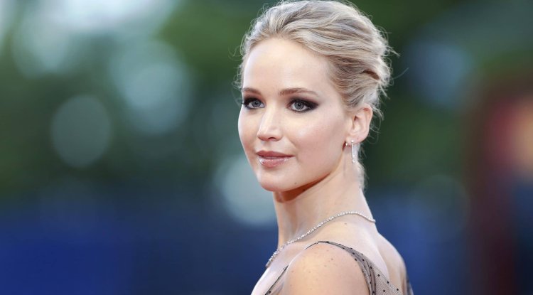 The most expensive Oscar dress of all time