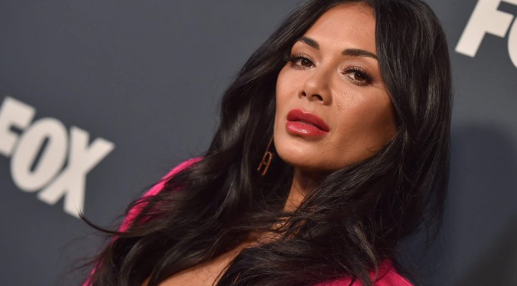 Nicole Scherzinger - Stunning Beach Photos