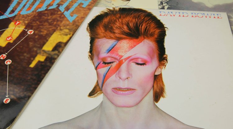 10 craziest things from David Bowie's life