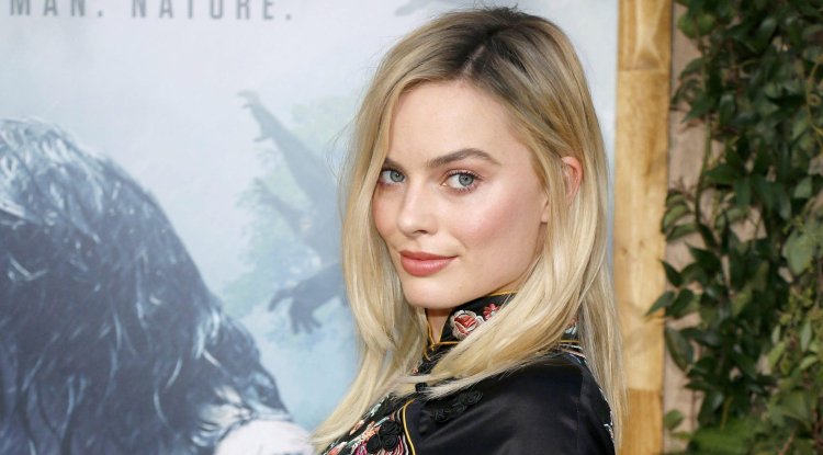 Beautiful Margot Robbie reveals her favorite product