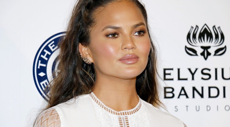 Chrisy Teigen With Daughter And Son