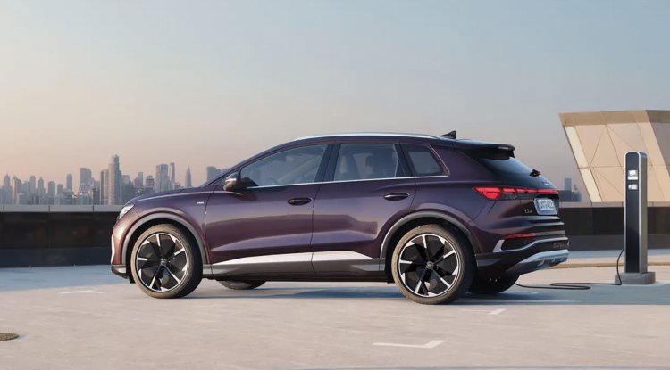 E-Tron: Audi driver discovers possible paywall