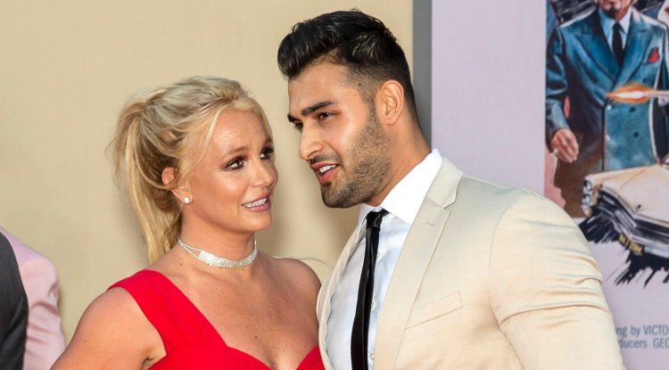 Big news! Britney Spears is pregnant!