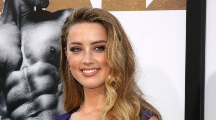 The love life of Amber Heard!