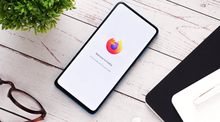 Mozilla's web browser hits triple digits