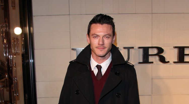 Luke Evans showed new boyfriend!