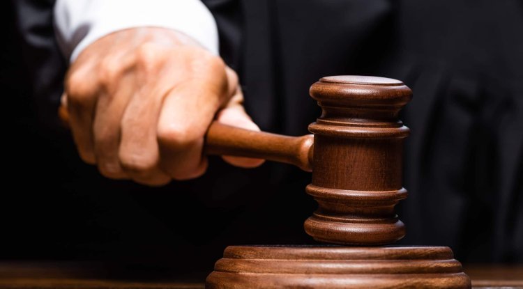 Donald Trump's lawsuit against Twitter