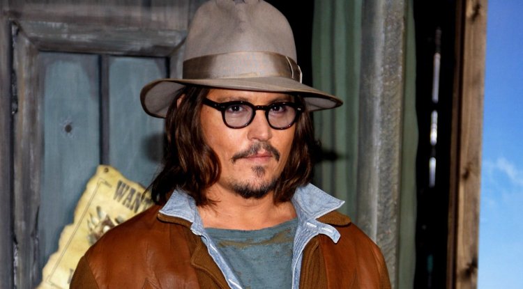 Who is Johnny Depp dating now?