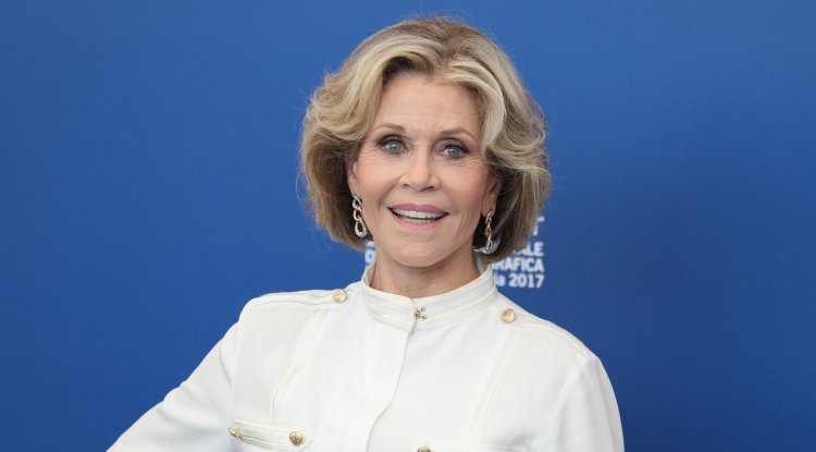 Jane Fonda on the cover of Glamour magazine