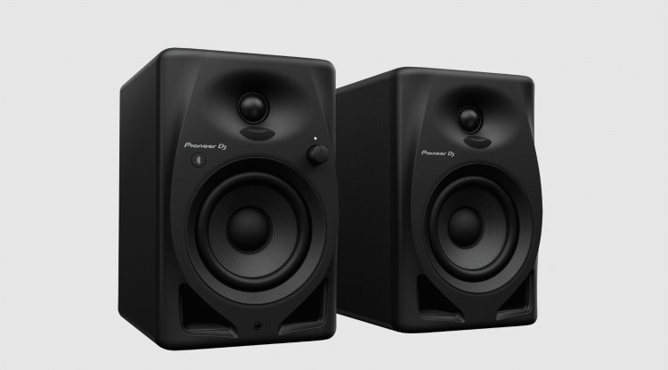 The Pioneer DJ DM-40D and DJ DM-50D