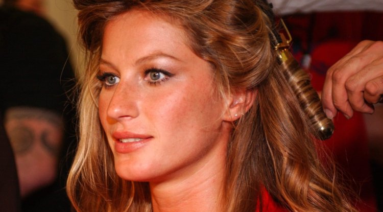 How to make Gisele's favorite hairstyle!