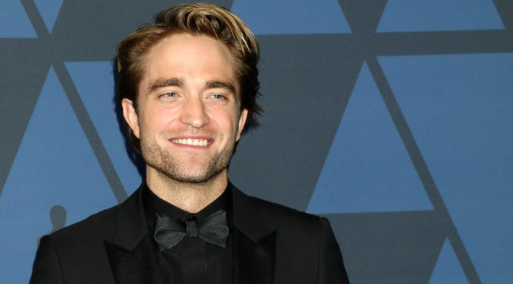 Robert Pattinson caught on the night out!