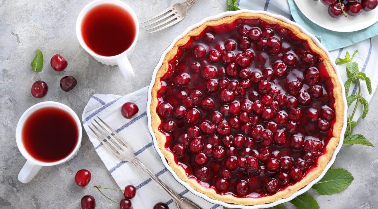 Recipe of the day: Pie with caramelized cherries