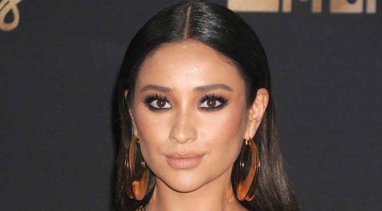 Shay Mitchell gave birth to her second child!